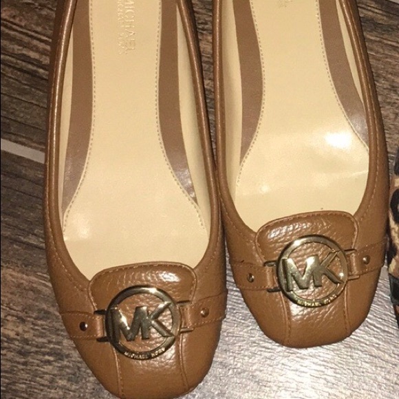 Michael Kors Shoes - GUC saddle brown MK Fulton flats 7 1\2